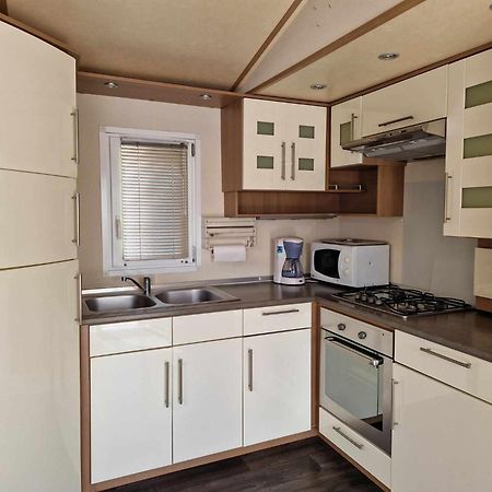 Camping Le Clos De バルロワ エクステリア 写真