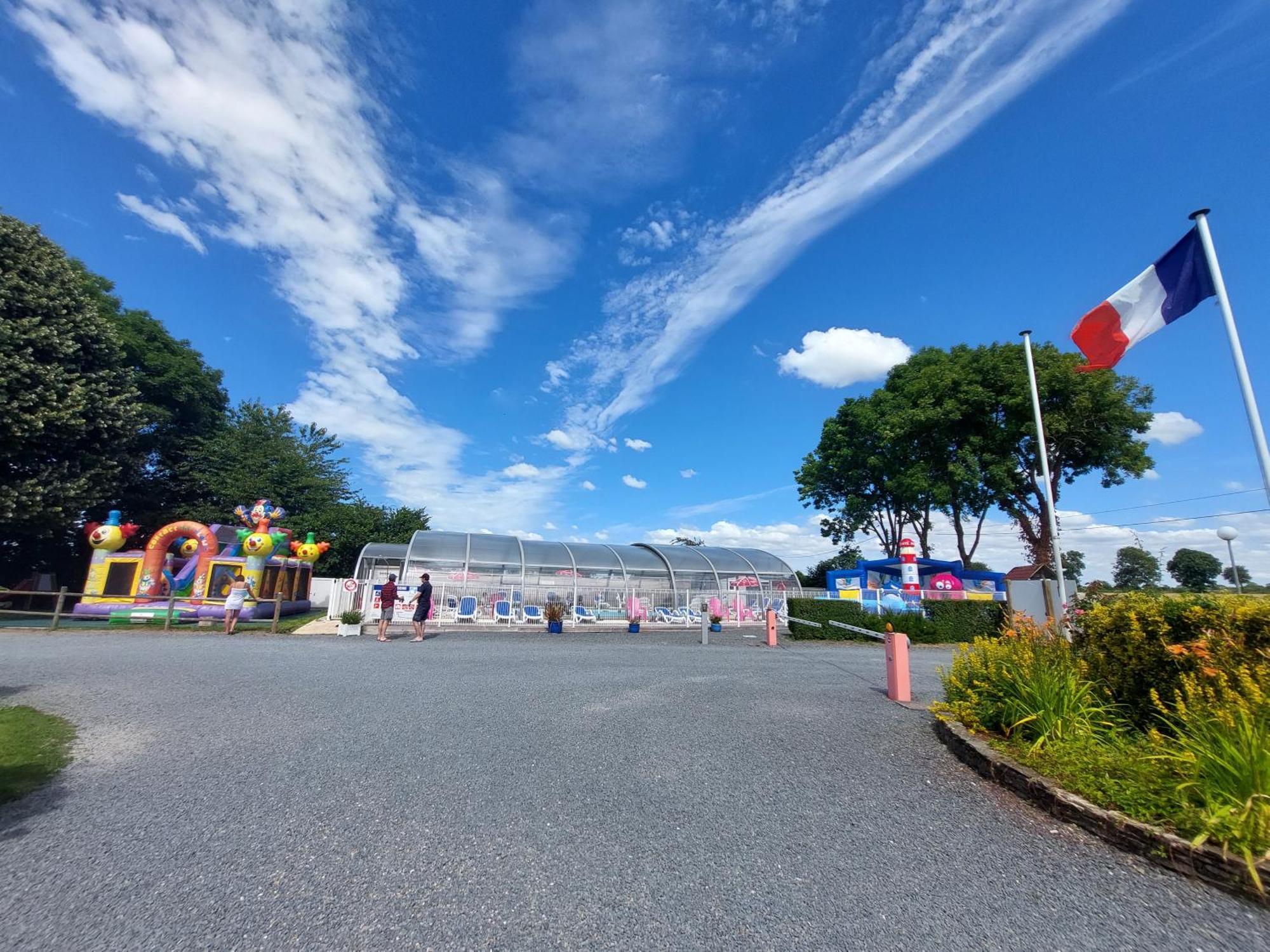 Camping Le Clos De バルロワ エクステリア 写真