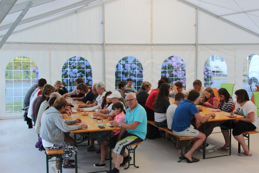 Camping Le Clos De バルロワ エクステリア 写真